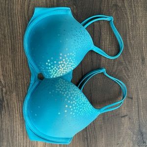 Victoria Secret 32c very sexy push-up